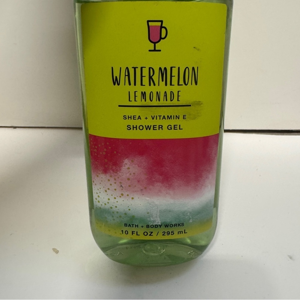Bath Body Works Watermelon Lemonade Shower Gel 10 OZ - Picture 2 of 3